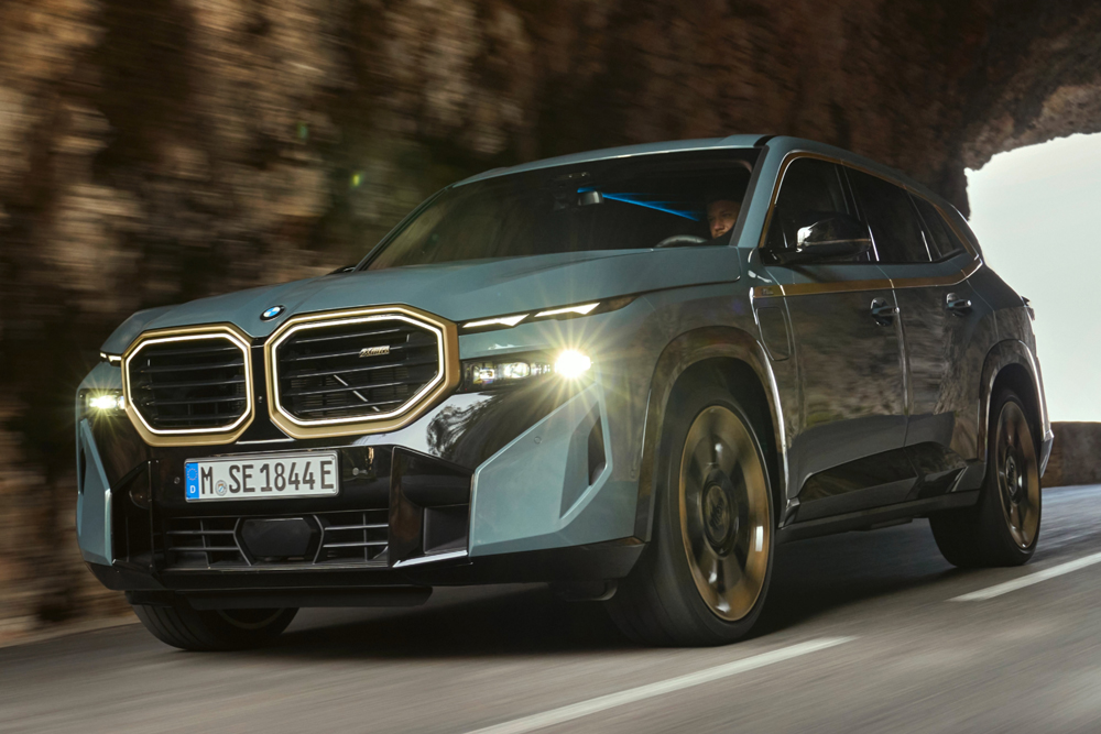O novo utilitário esportivo BMW XM tem 748 cavalos de potência e mais de cem kgfm de torque combinados