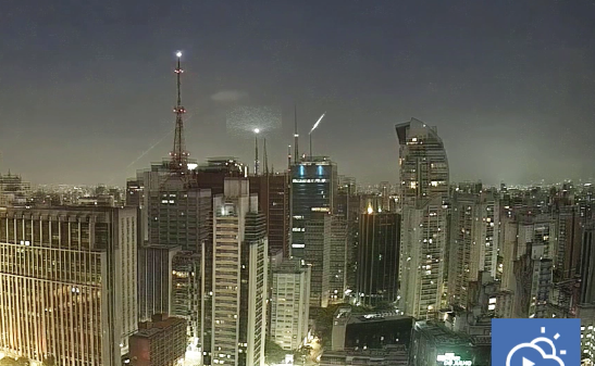 Segundo o site que divulgou o vídeo não há mistério envolvido na aparição do objeto