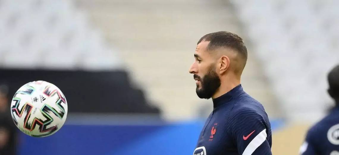 Benzema será mais uma baixa de peso para o técnico Didier Deschamps