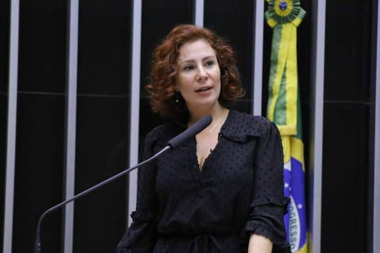 A deputada federal Carla Zambelli (PL-SP), no plenário da Câmara