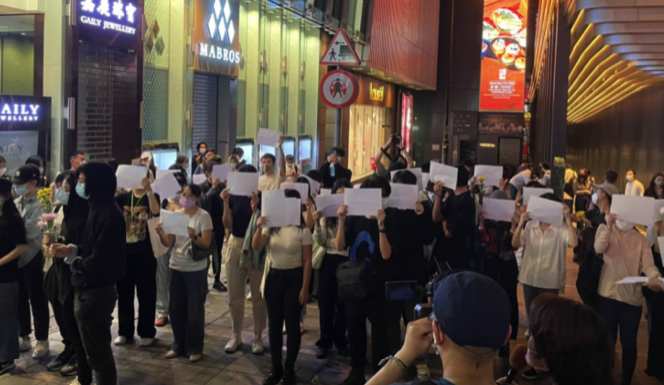 Chineses protestaram contra a política de Covid zero, que impunha restrições severas na circulação de pessoas (arquivo)