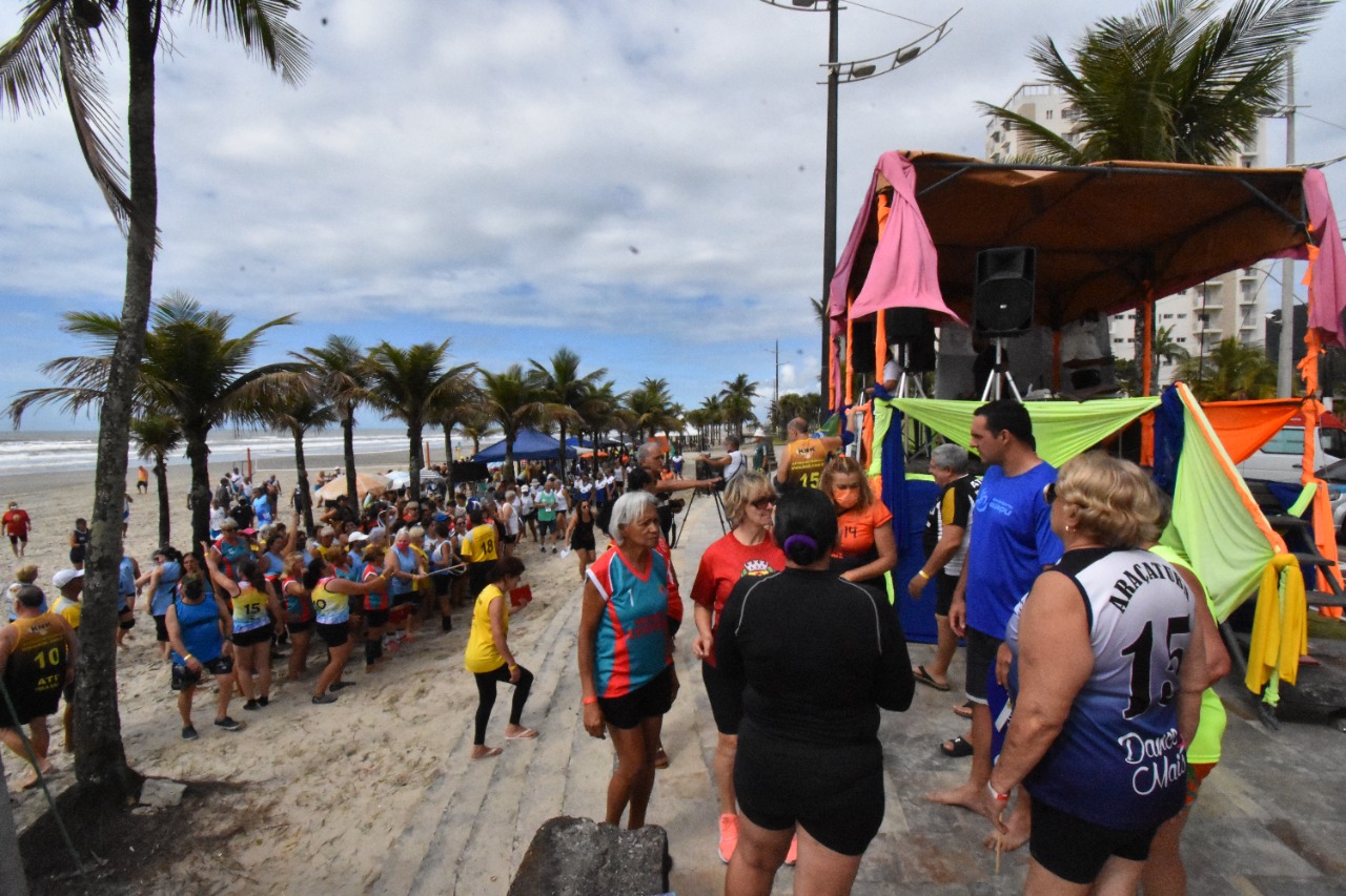 O evento tem por finalidade proporcionar a integração entre  idosos de Praia Grande e do interior do Estado através do esporte