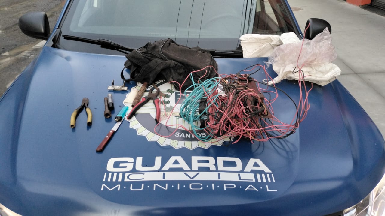 Ações foram flagradas pelas câmeras do Centro de Controle Operacional (CCO)