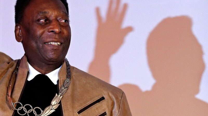 Pelé pode virar feriado em Santos
