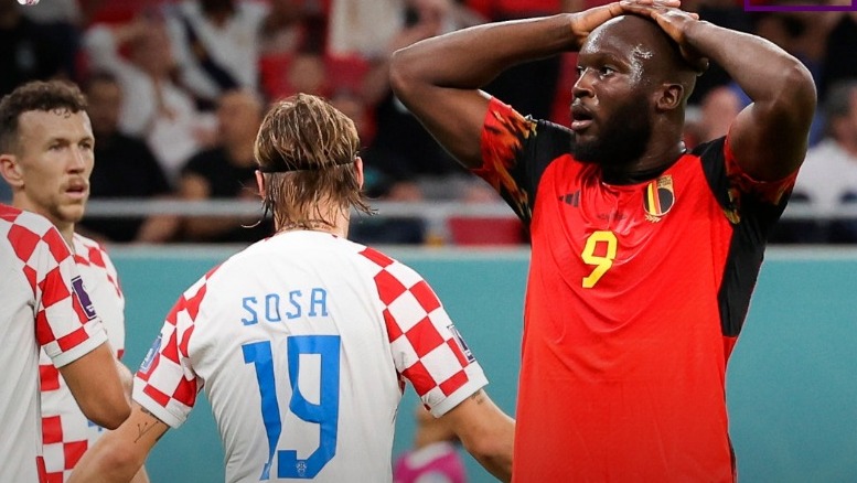 Lukaku perde três gols inacreditáveis e a Bélgica é eliminada na fase de grupos da Copa