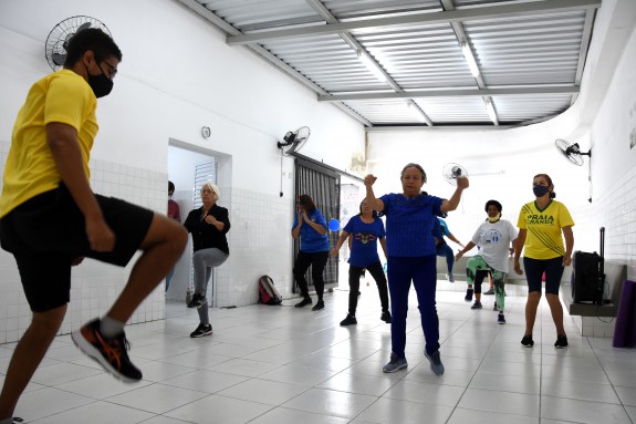 Hoje, aproximadamente mil pessoas estão cadastradas e participam das  atividades oferecidas