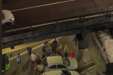 Agentes da Polícia Militar e da Guarda Civil Metropolitana interromperam ataque, mas não prenderam nenhum dos responsáveis pela agressão