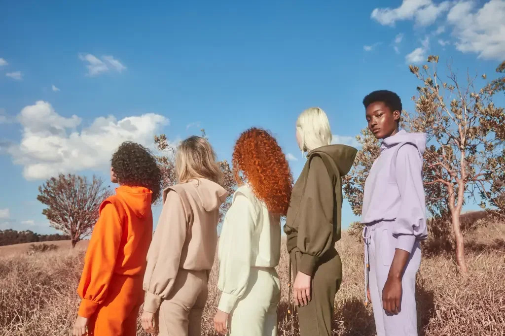 Até mesmo as cores das velas aromáticas e da tintura das paredes da casa podem contribuir para a realização dos desejos na passagem de ano