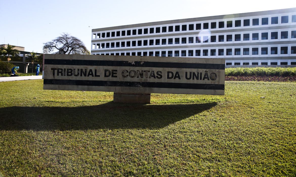 Tribunal de Contas da União irá conferir algumas urnas após a votação de 2 de outubro.