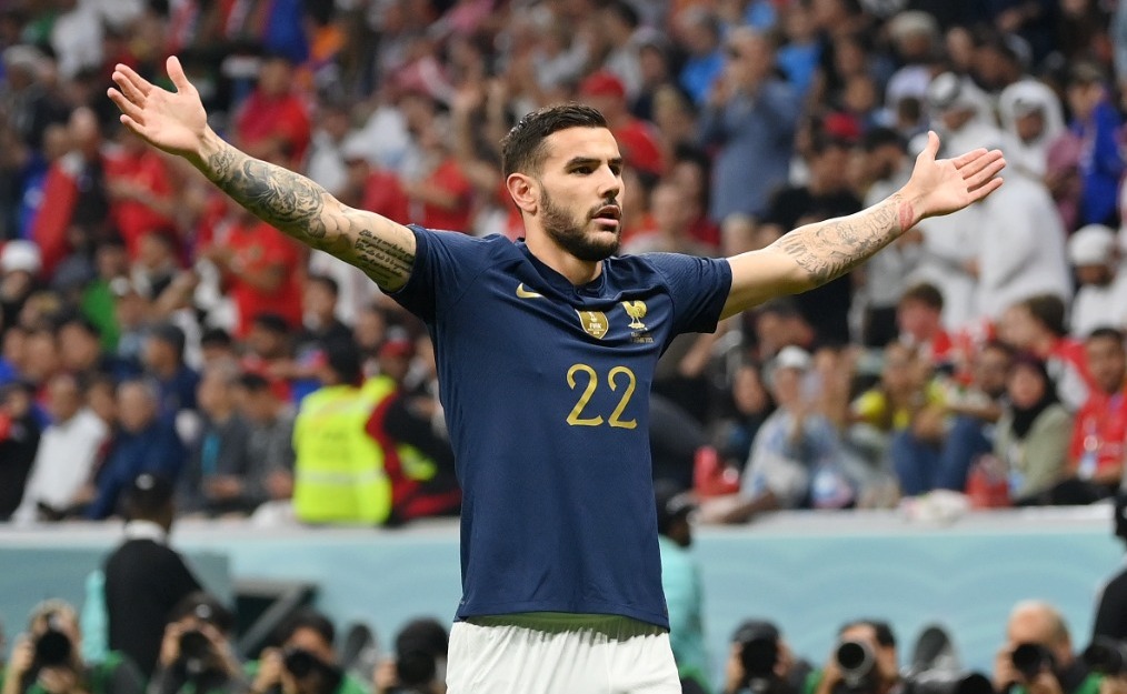 Theo Hernández, lateral-esquerdo, abriu o placar para a vitória francesa contra Marrocos
