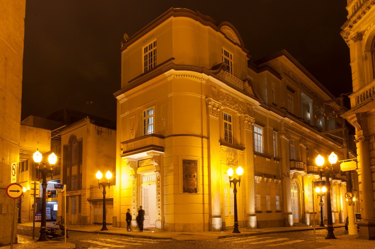 A instituição, conhecido como a Casa do Empresário da Baixada Santista, tem como missão desenvolver negócios e encontrar soluções para as questões empresariais