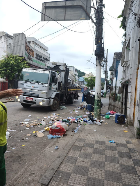 Material foi doado para a ONG Sem Fronteiras