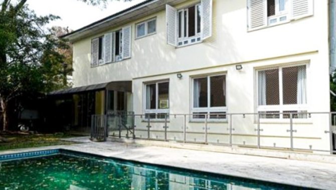 Disputas incluem casas, apartamentos, terrenos e salas comerciais