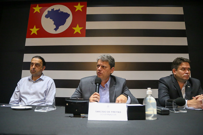 Na primeira reunião com seus secretários de governo, Tarcísio de Freitas (Republicanos) confirmou sobre o aumento do próprio salário