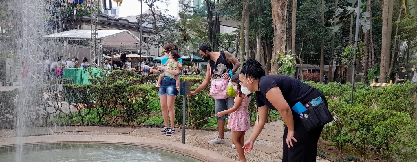 A Casa das Rosas, em São Paulo, é uma das instituições que oferecem atividades