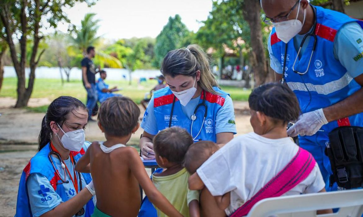Comitiva é enviada para Roraima em meio a crise dos yanomamis