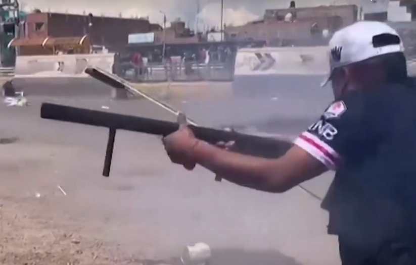 Na segunda-feira, 18 pessoas morreram em confrontos