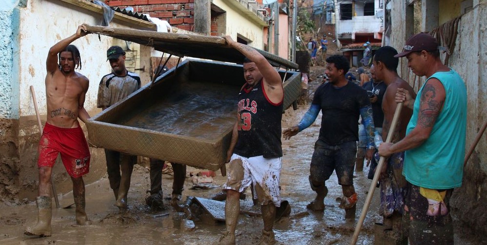 Chuvas castigaram o Litoral de SP