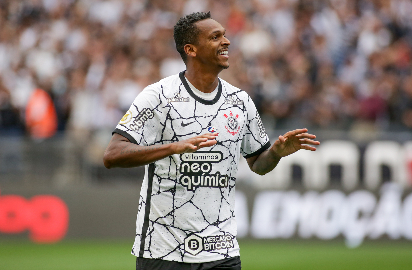 Jô é um dos maiores ídolos recentes da torcida do Corinthians