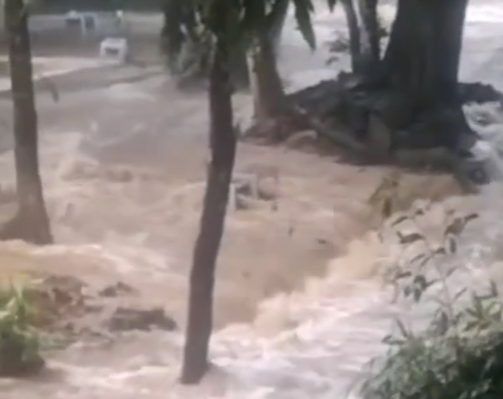 Poço das Antas, em Mongaguá, está alagado