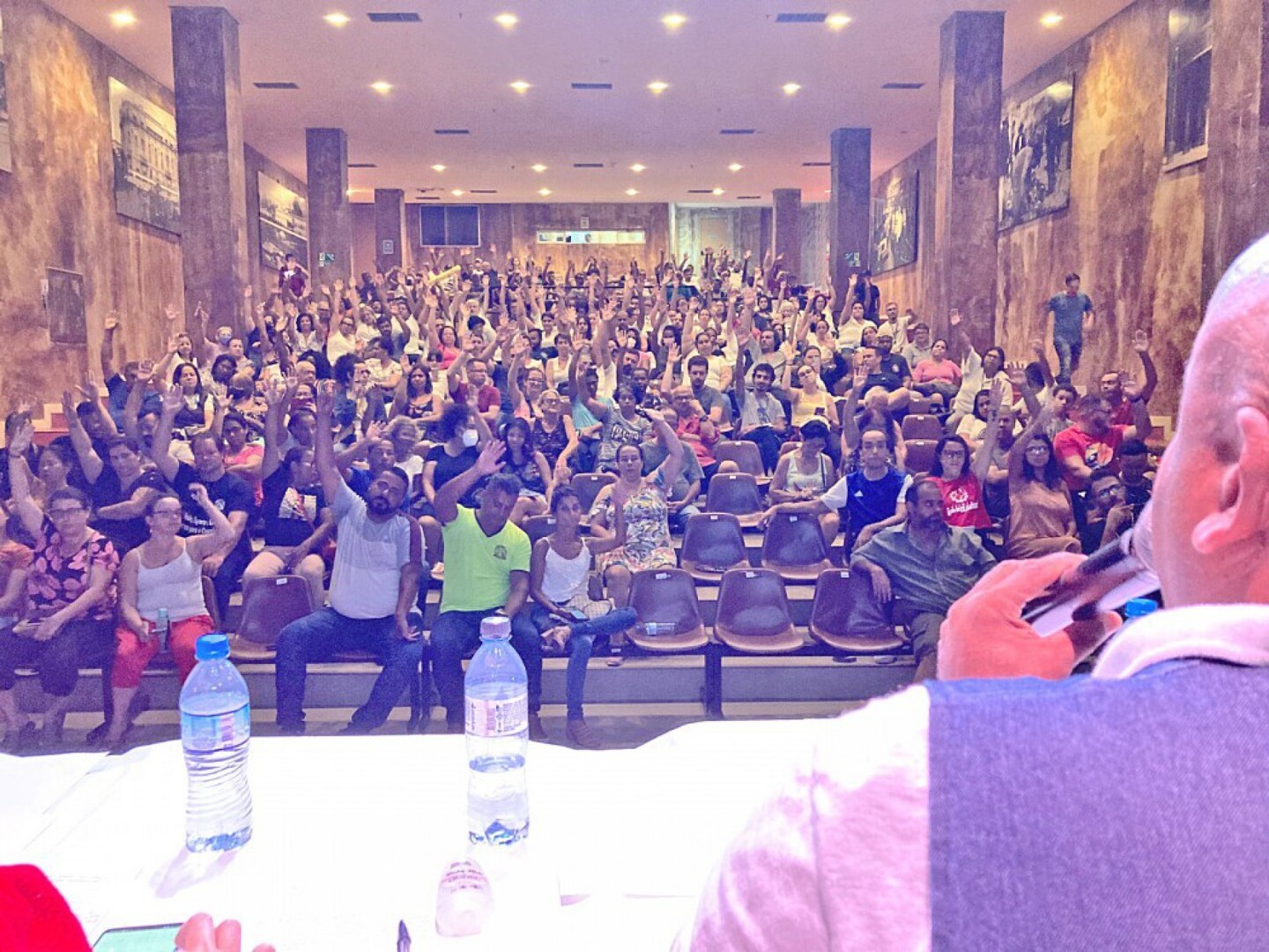 Categoria praticamente lotou a sede da Colônia de Férias dos Comerciários, onde ocorreu a assembleia