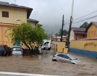 Temporal causou caos em São Sebastião