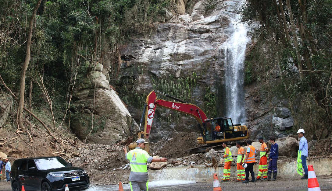 A Sabesp informou que o fornecimento de água na o Litoral Norte foi restabelecido