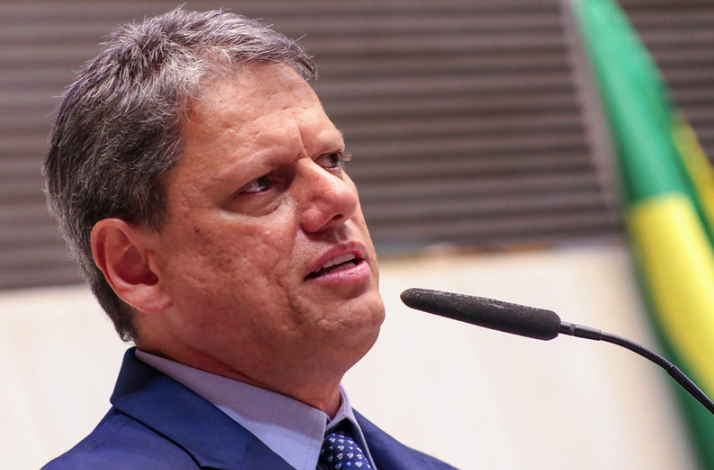 O governador de SP, Tarcísio de Freitas (Republicanos)