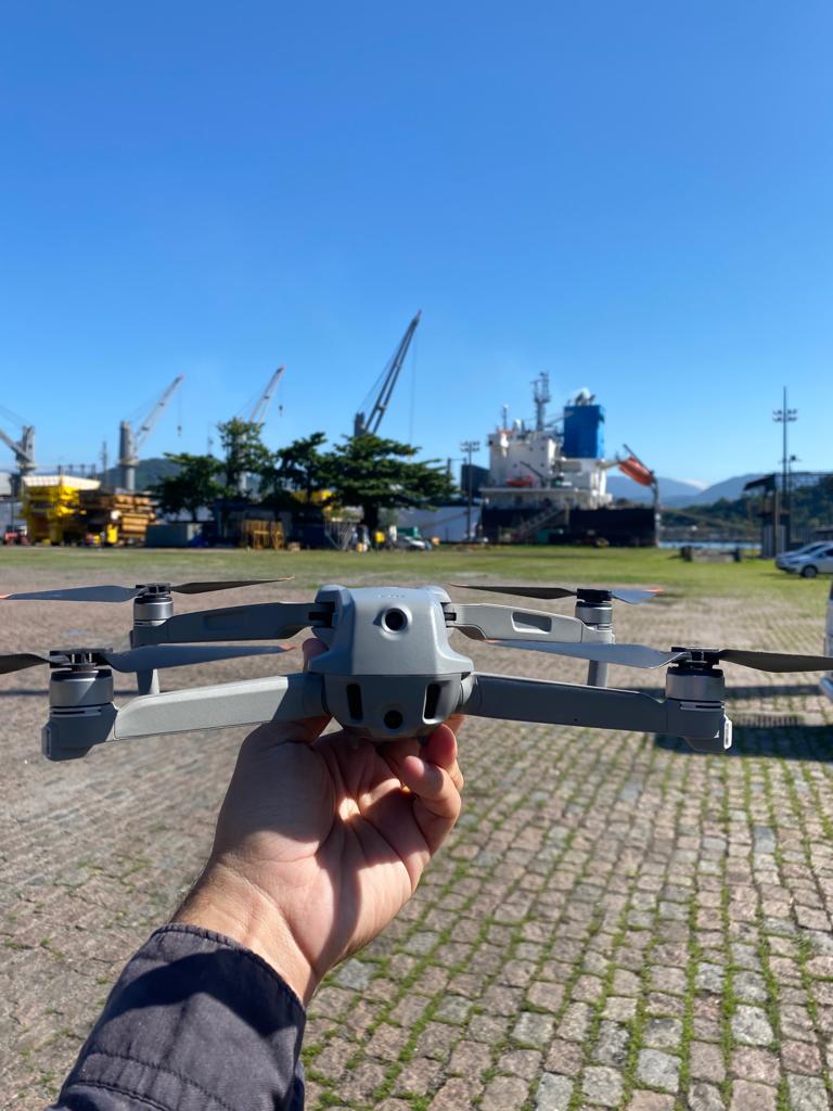 Os últimos dados da Agência Nacional da Aviação Civil (Anac) apontam que o número de drones ultrapassa 100 mil aeronaves