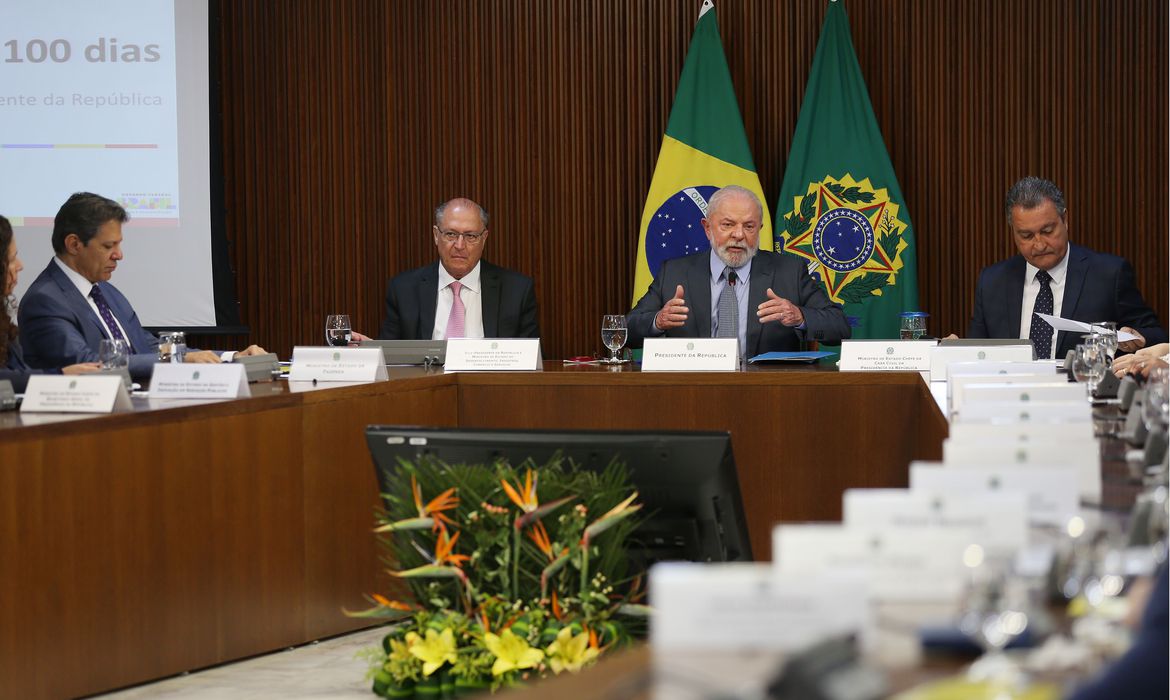 Lula comanda segunda reunião ministerial ampliada, com área social