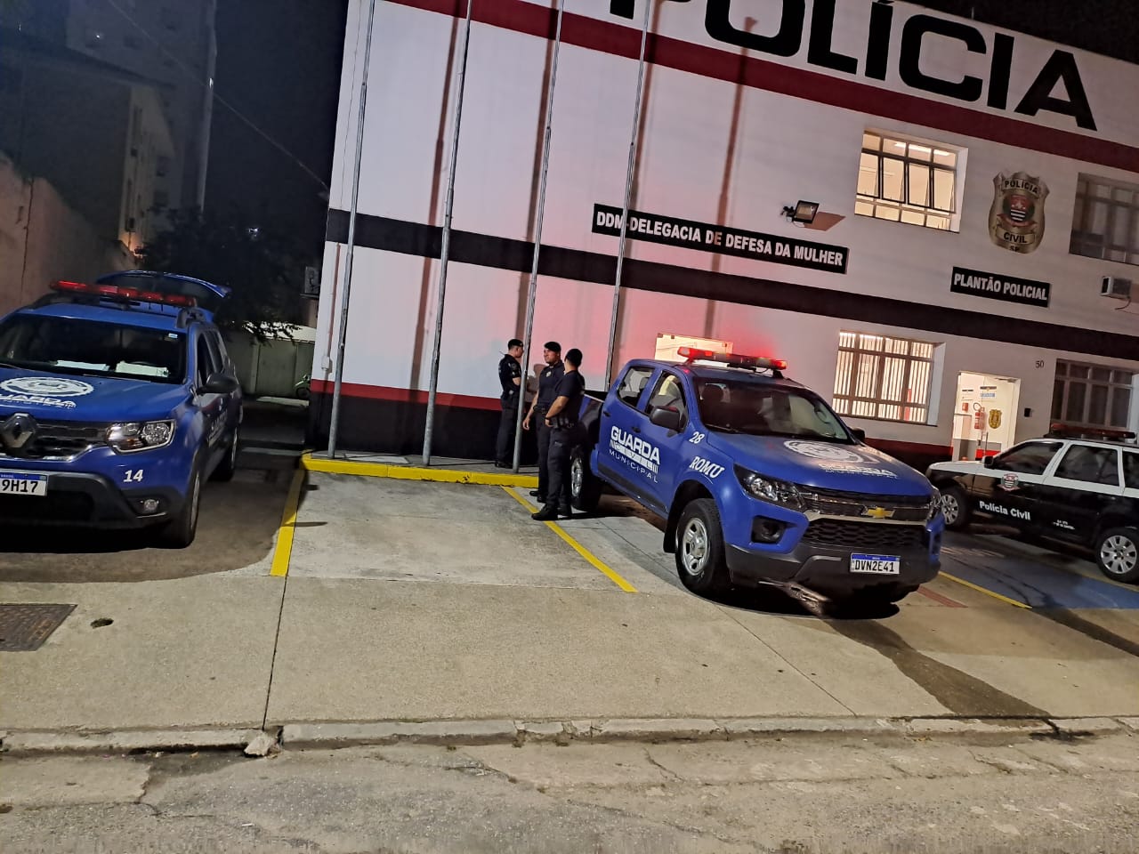 O criminoso foi preso durante patrulhamento do grupamento Rondas Ostensivas Municipais (Romu)