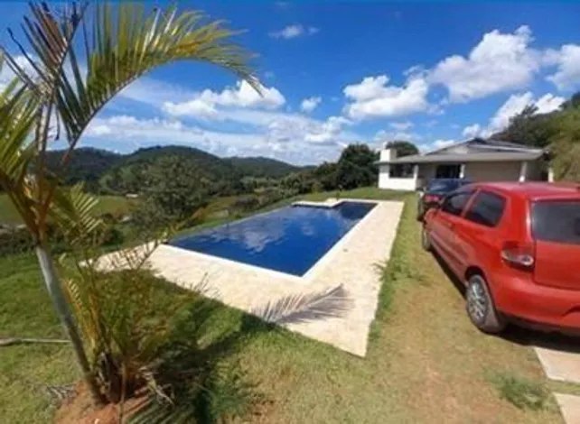 Ao todo estão em disputa 114 imóveis, com lances inicias entre R$ 29,4 mil e R$ 1 milhão