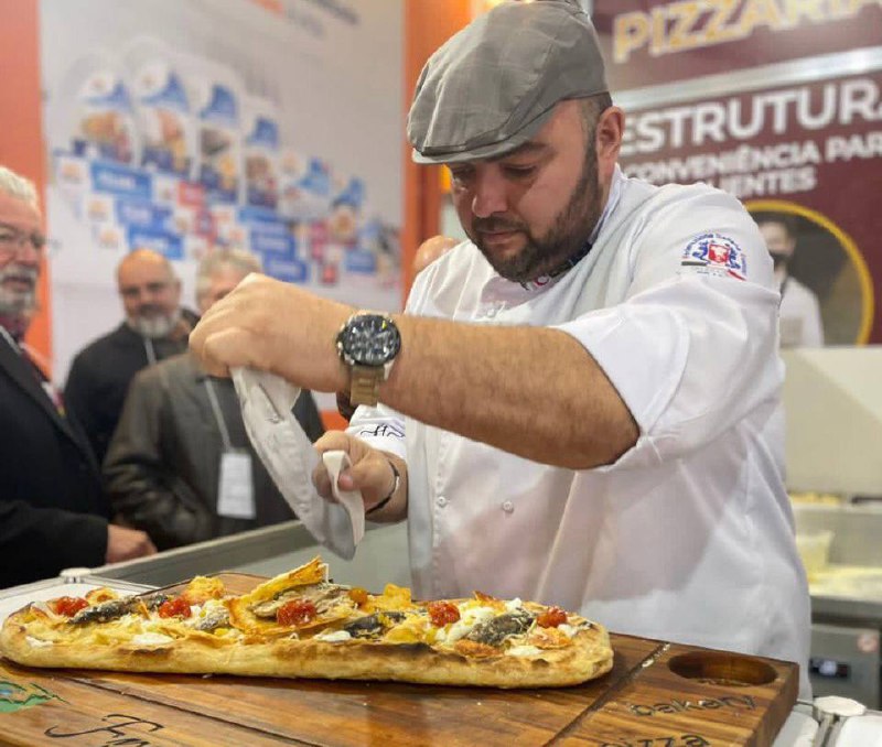 O padeiro brasileiro Frederico Tomé agora exibe suas receitas para o mundo