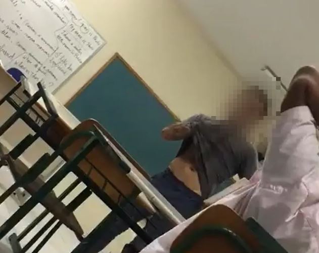 No Instagram, o professor afirmou que a fala foi tirada de contexto e que estuda a história de Hitler