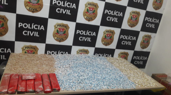 A droga estava em uma mala no bagageiro de um ônibus de viagem