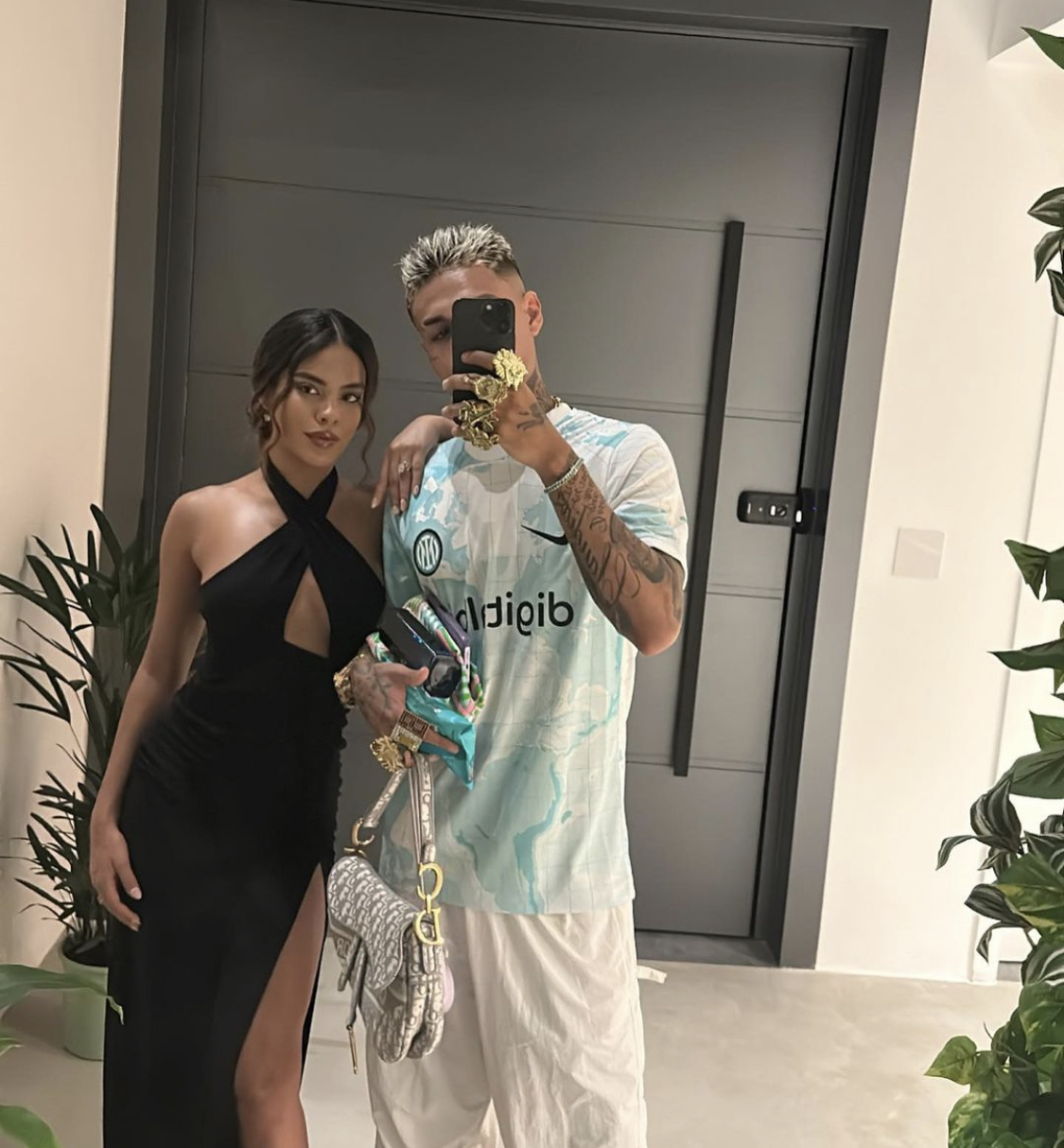 MC Cabelinho e a namorada, a atriz Bella Campos