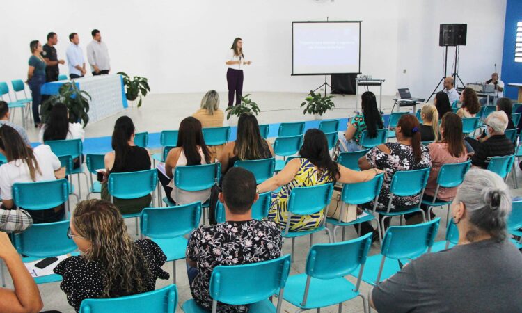 Encontro realizado nesta terça-feira (11) entre gestores municipais e forças de segurança