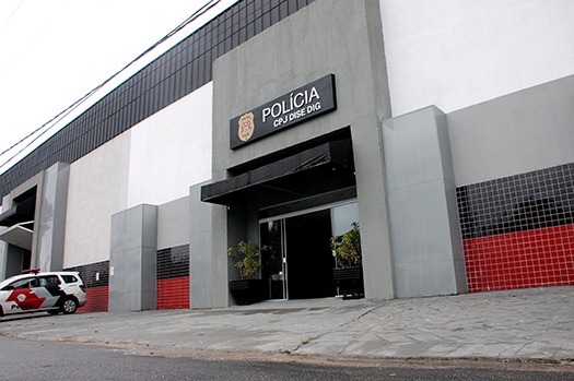 Policiais da DIG de Praia Grande capturaram, na tarde de ontem (03), dois indivíduos que estavam na condição de procurados da justiça