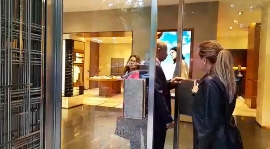 Janja, durante compras em Lisboa