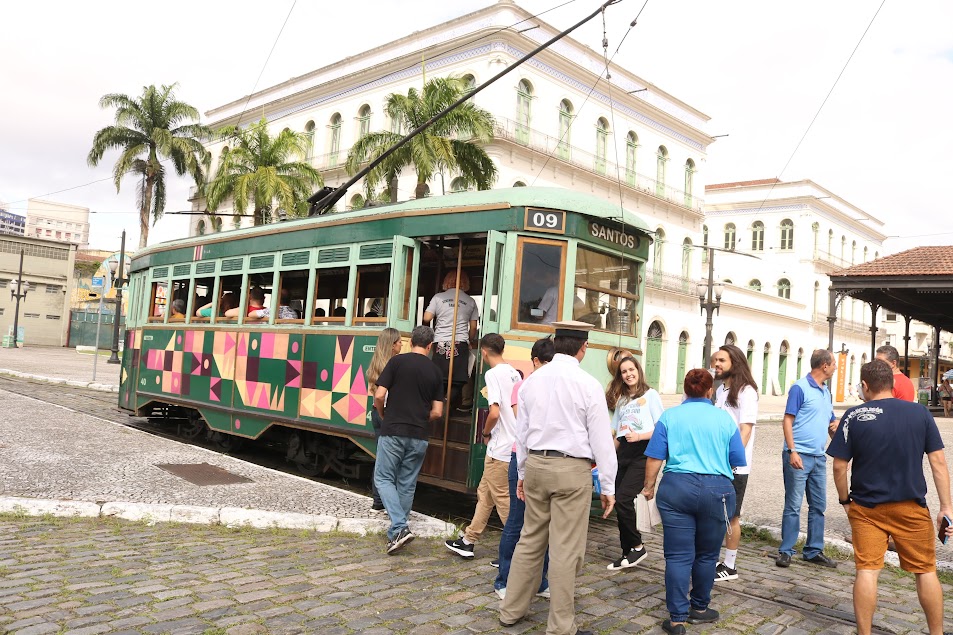 O ingresso custa R$ 7 e é comprado na bilheteria do Museu Pelé (Largo Marquês de Monte Alegre)