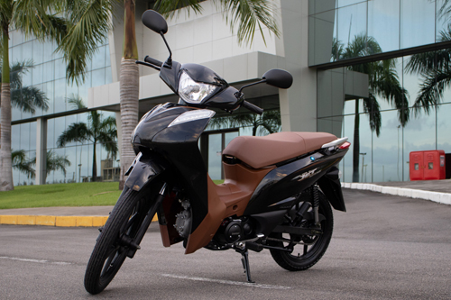 Modelo da marca chinesa chega atualizado ao mercado com mais funcionalidades para auxiliar a pilotagem nas cidades