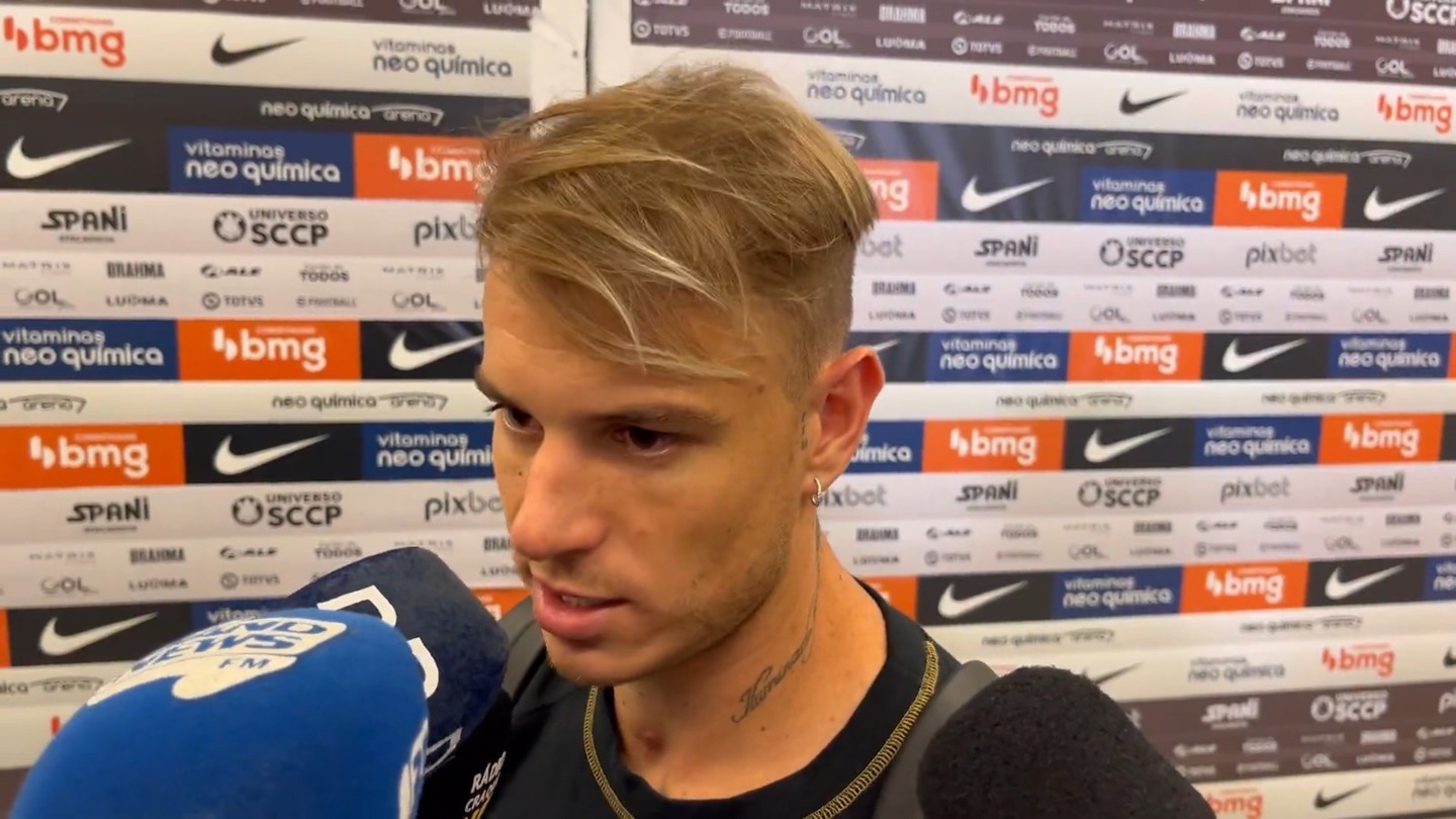 Jogadores do Timão se mostraram muito tristes com a saída de Cuca, e um dos atletas que externou isso foi Róger Guedes.