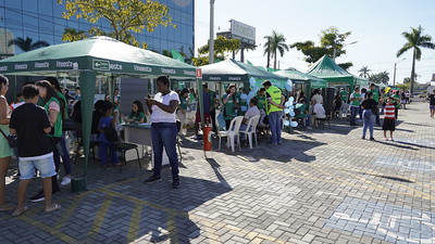 Foram sete horas de atendimentos, das 9 às 16 horas, envolvendo cerca de 200 profissionais