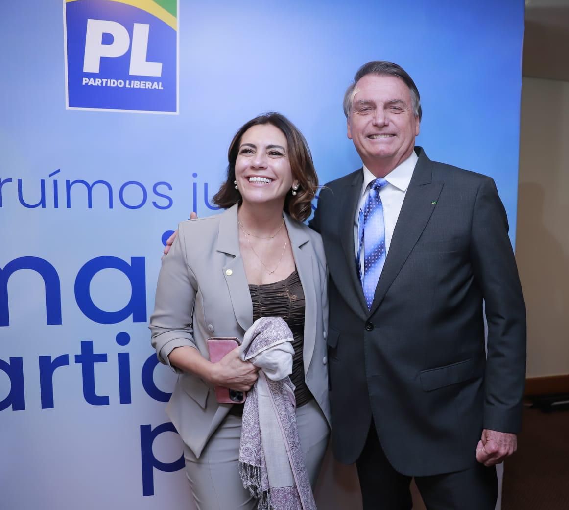 Ex-presidente da República, Rosana e Coimbra farão a entrega oficial de três viaturas dos Bombeiros