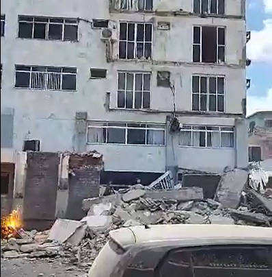 Situação do prédio após o desabamento em Belém
