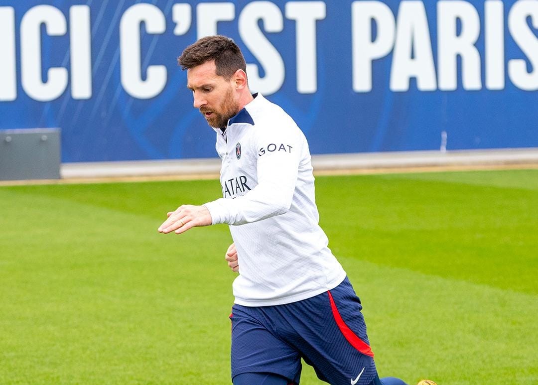 Lionel Messi retoma treinamentos no Paris Saint-Germain
