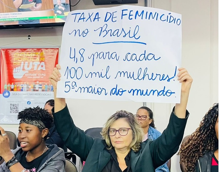 Líderes lotaram as galerias e apresentaram propostas para aperfeiçoar a rede de proteção às mulheres