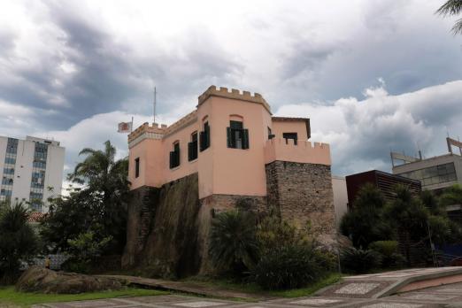 Outeiro é o marco inicial da povoação de Santos