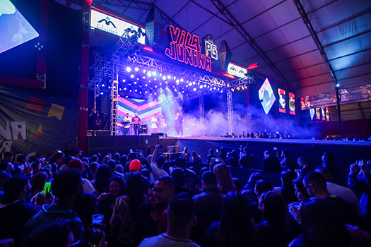 Pista são de R$500; Pista Premium R$900; Área Vip R$1500; Front Stage R$2.500 e Backstage do Barão por R$4.500