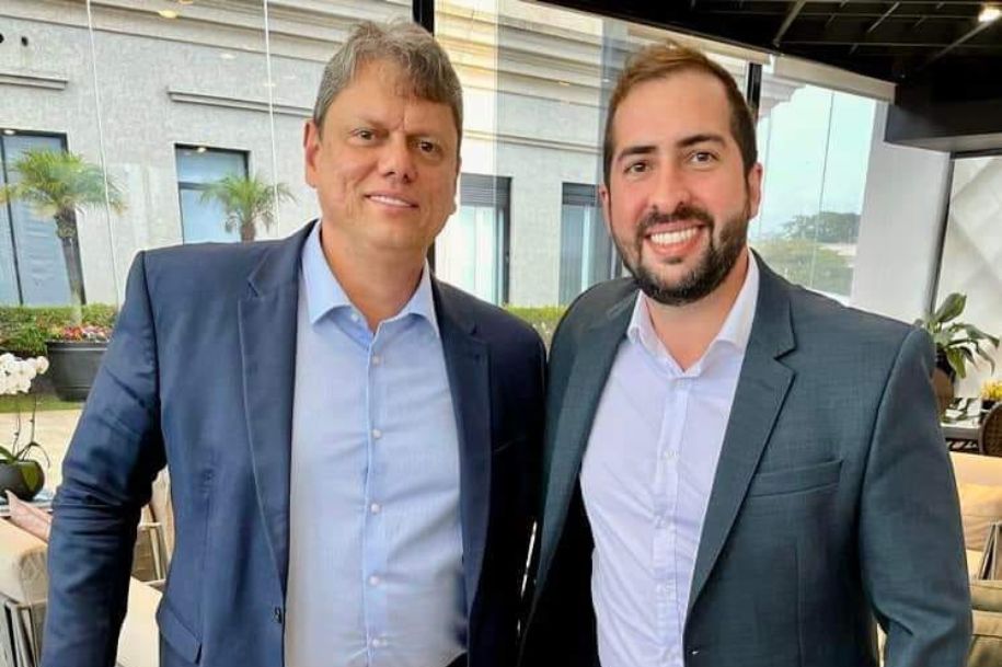 Cada prefeito teve a oportunidade de fala em relação ao seu município e, em âmbito regional, todos foram unânimes em apontar a necessidade de reforço na segurança da Baixada Santista